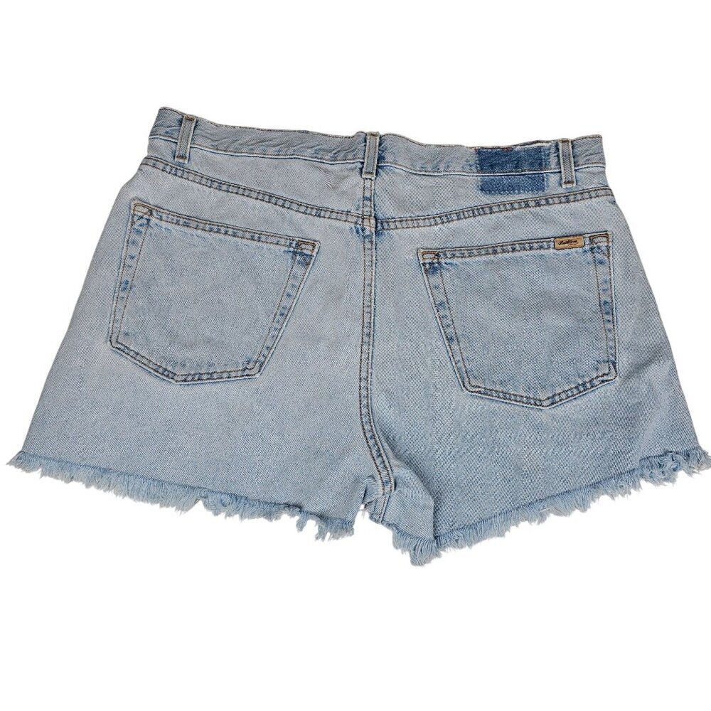 Vintage Levi Strauss Signature Light Wash Blue Distressed Denim Shorts W38